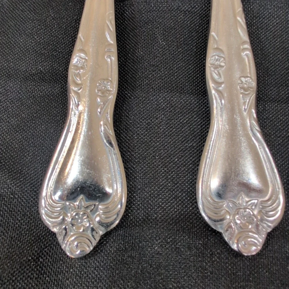 Oneida Morning Blossom Stainless Flatware 11pc Set Knives Forks Spoons Floral